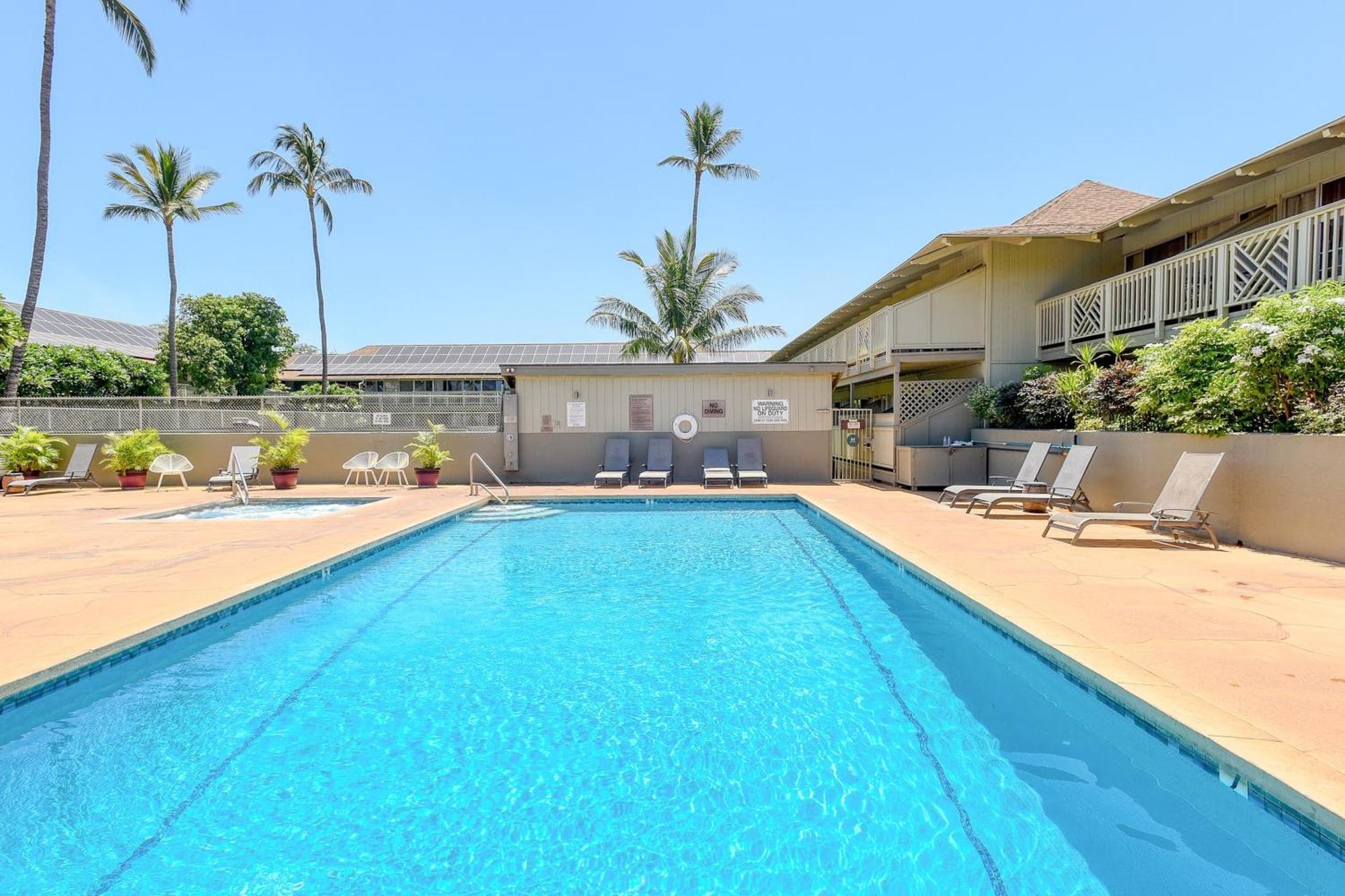Kihei Bay Surf 140 Hotel Bagian luar foto