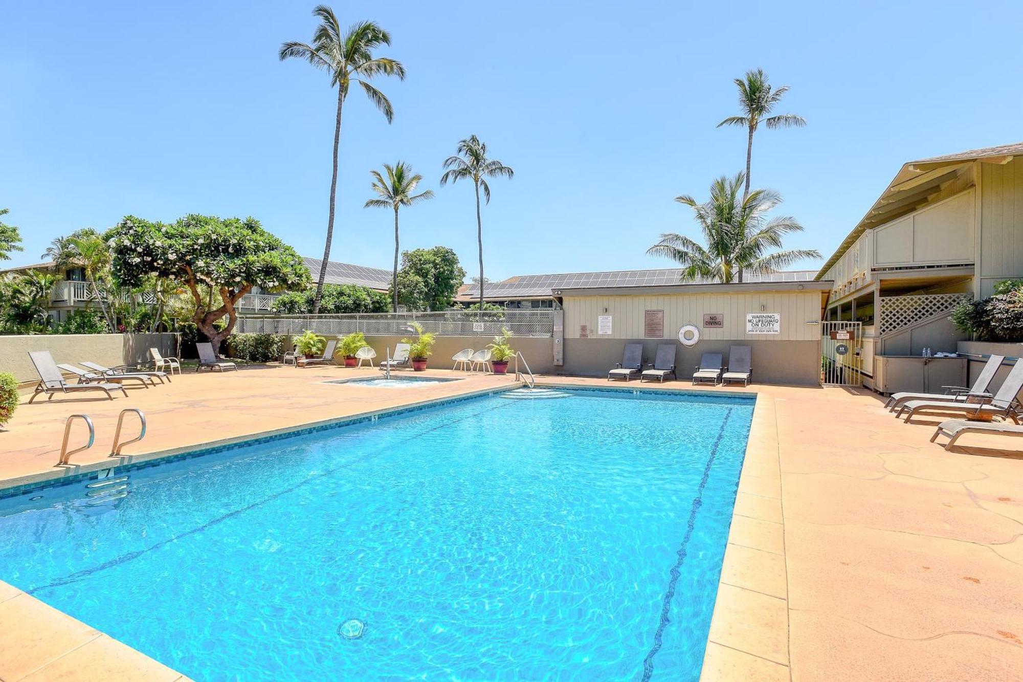 Kihei Bay Surf 140 Hotel Bagian luar foto